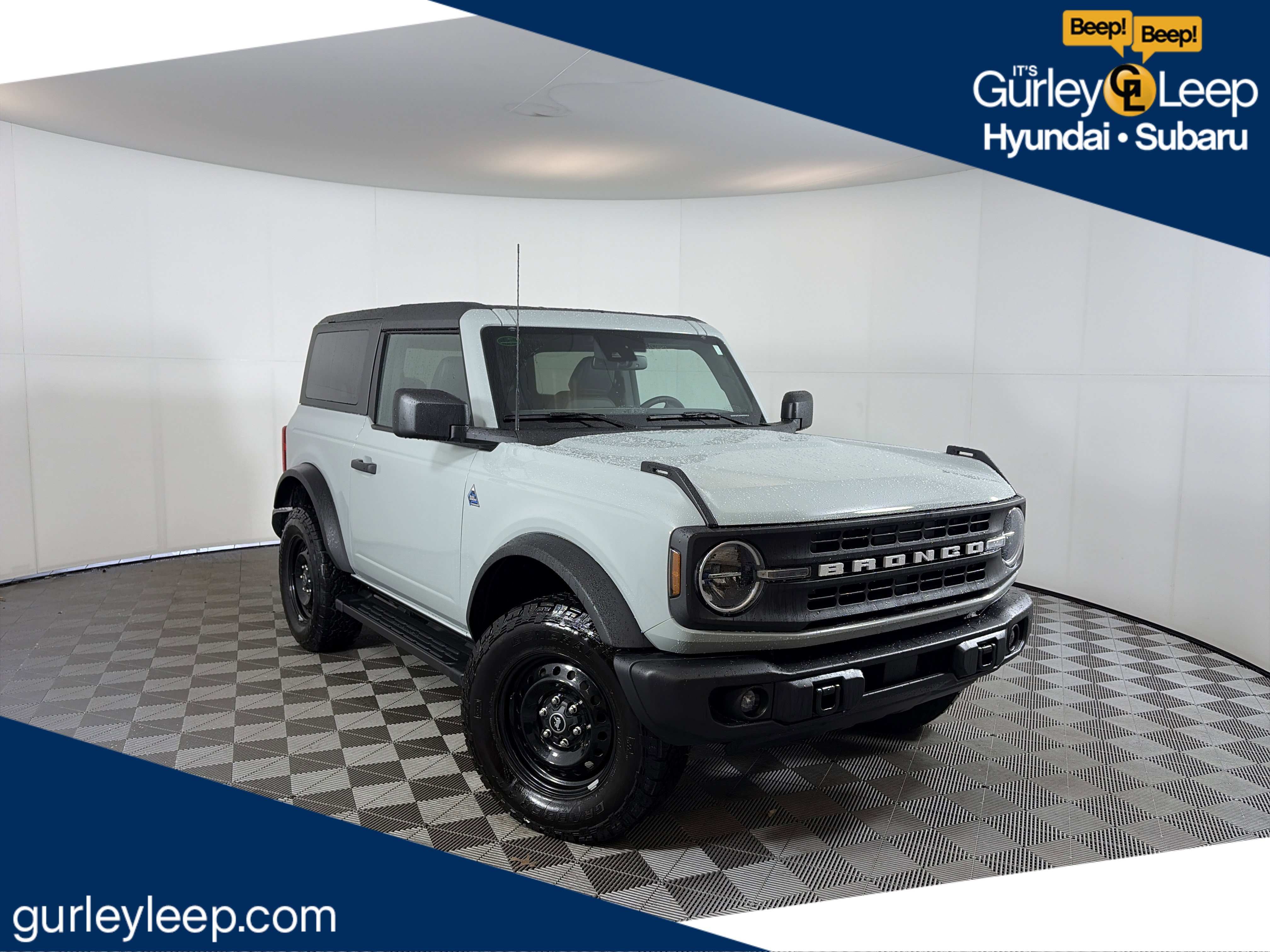 Used 2023 Ford Bronco Black Diamond image 1