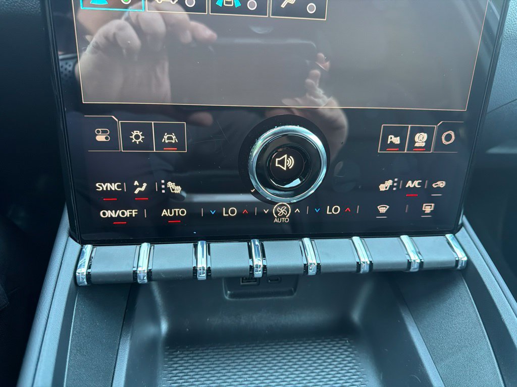 New 2027 GMC Terrain Elevation w/ Elevation Premium Package AWD/4WD image 19