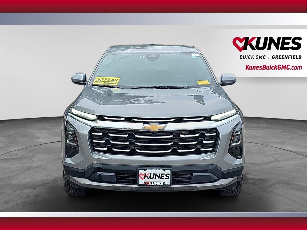 Used 2025 Chevrolet Equinox LT FWD image 3