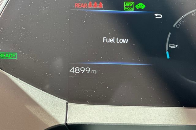 Used 2025 Toyota Prius Plug-In Hybrid image 26