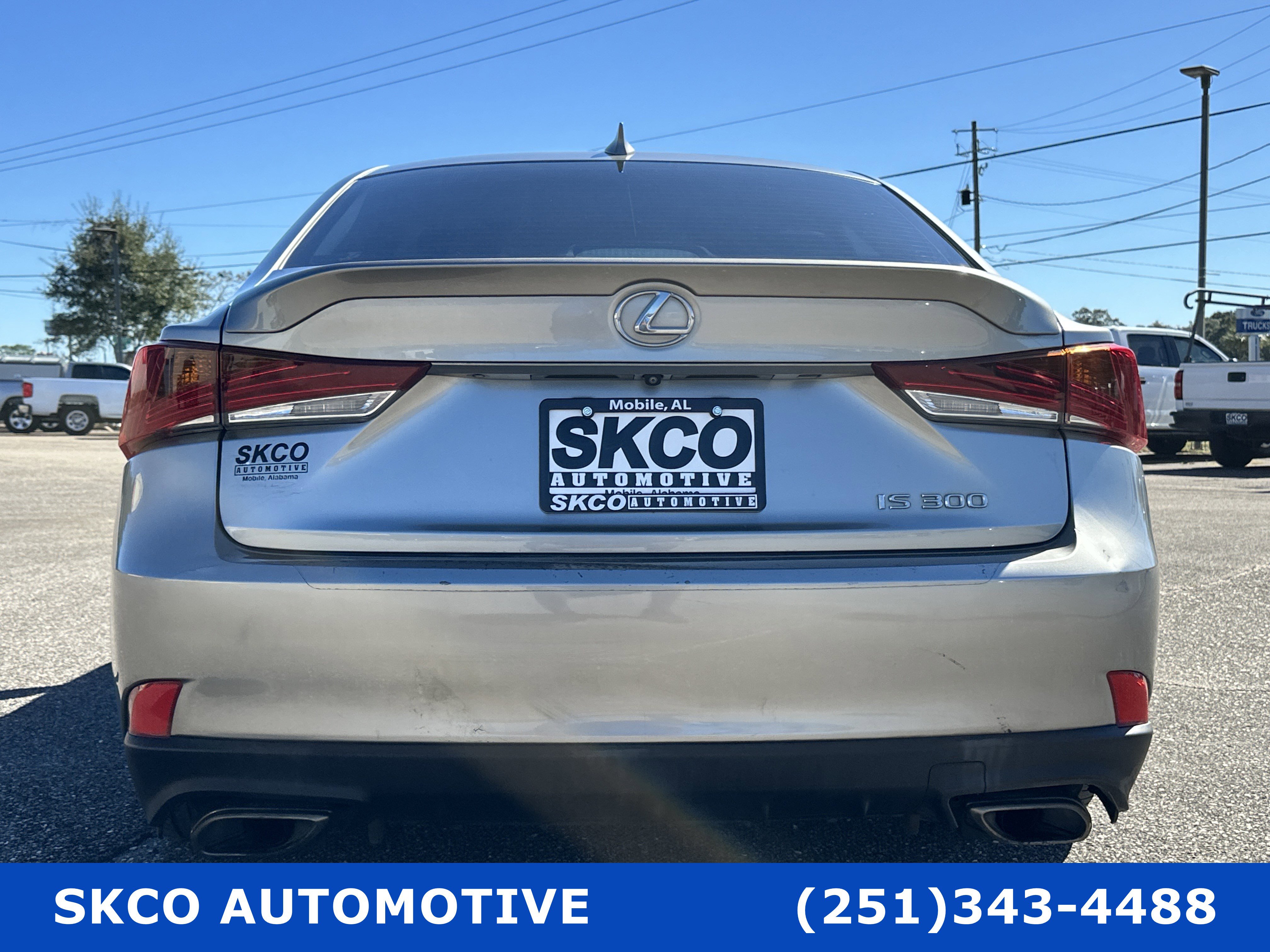 Used 2018 Lexus IS 300 w/ Accessory Package 2 RWD image 4