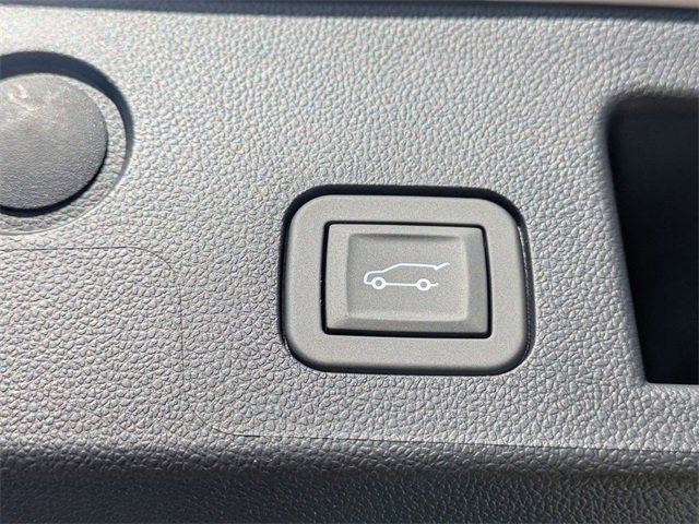 New 2026 Chevrolet Equinox ACTIV w/ Safety and Technology Package image 36