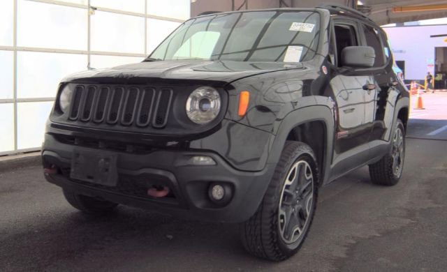 Used 2017 Jeep Renegade Trailhawk image 2