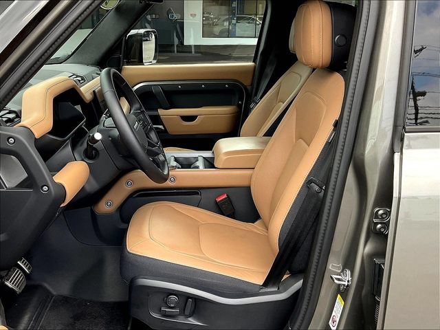 Used 2025 Land Rover Defender 110 X AWD/4WD image 22