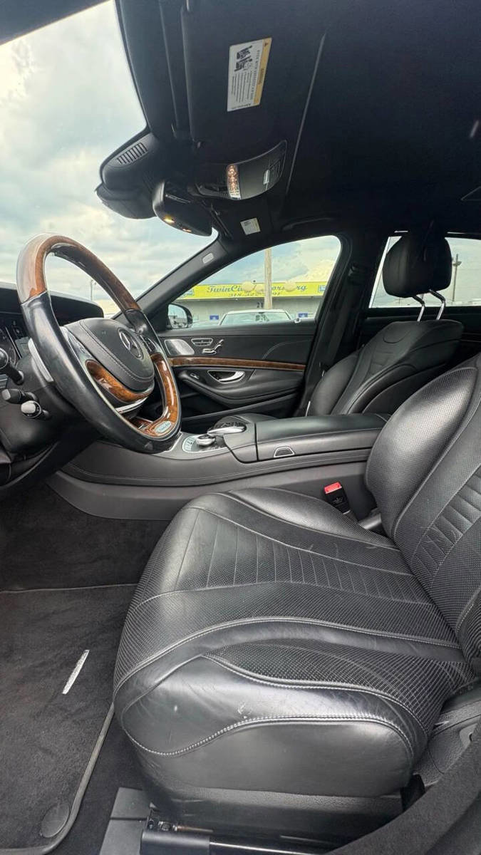 Used 2016 Mercedes-Benz S 550 4MATIC Sedan image 2