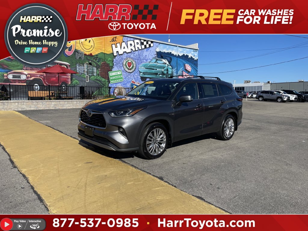 Used 2024 Toyota Highlander Platinum