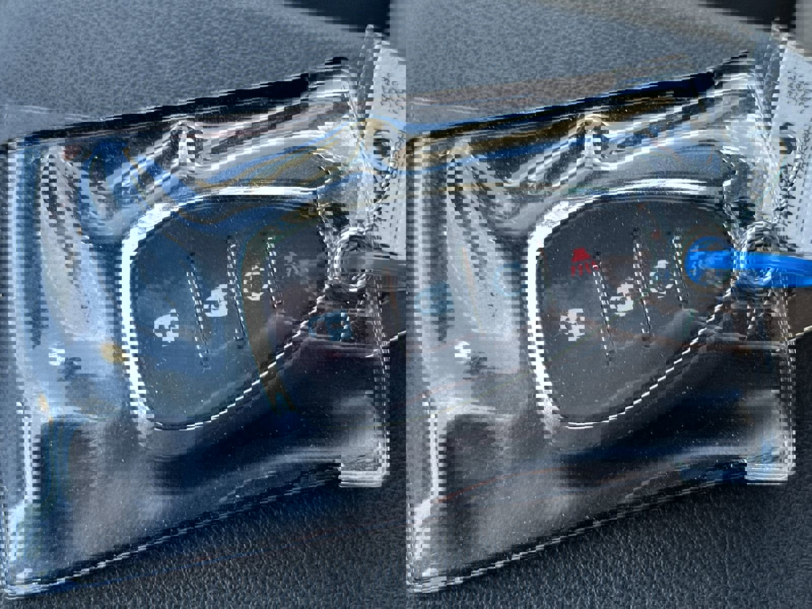 Certified 2025 Chevrolet Trax RS image 34