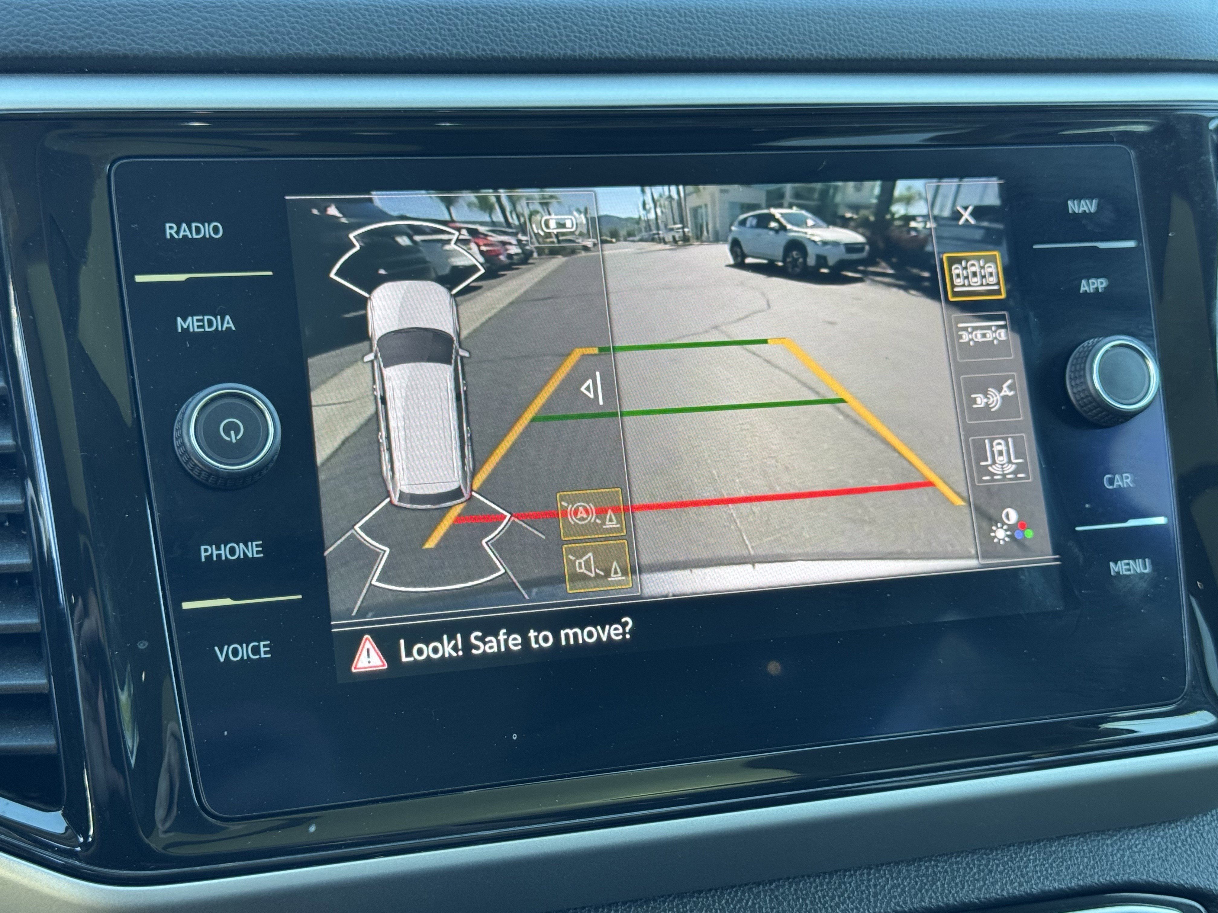 Used 2021 Volkswagen Atlas SEL R-Line image 28