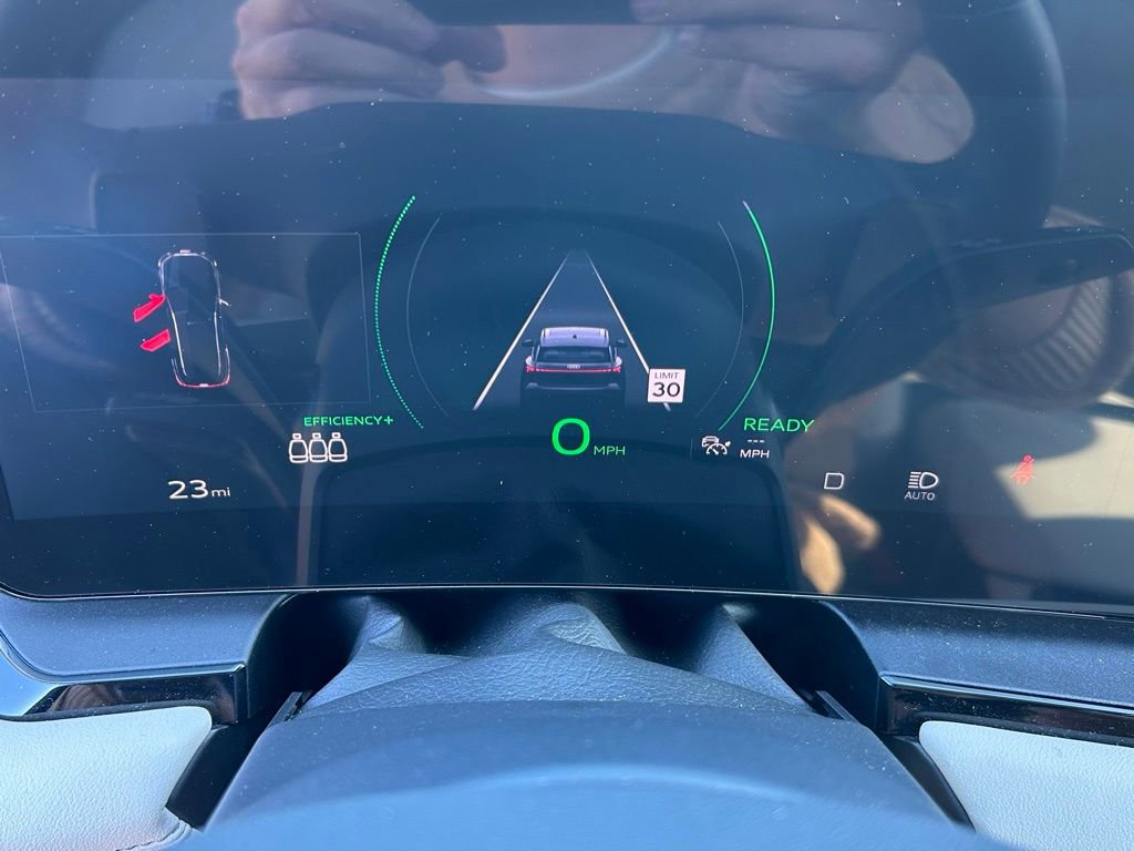 Used 2025 Audi Q6 e-tron Premium w/ Convenience Package image 28