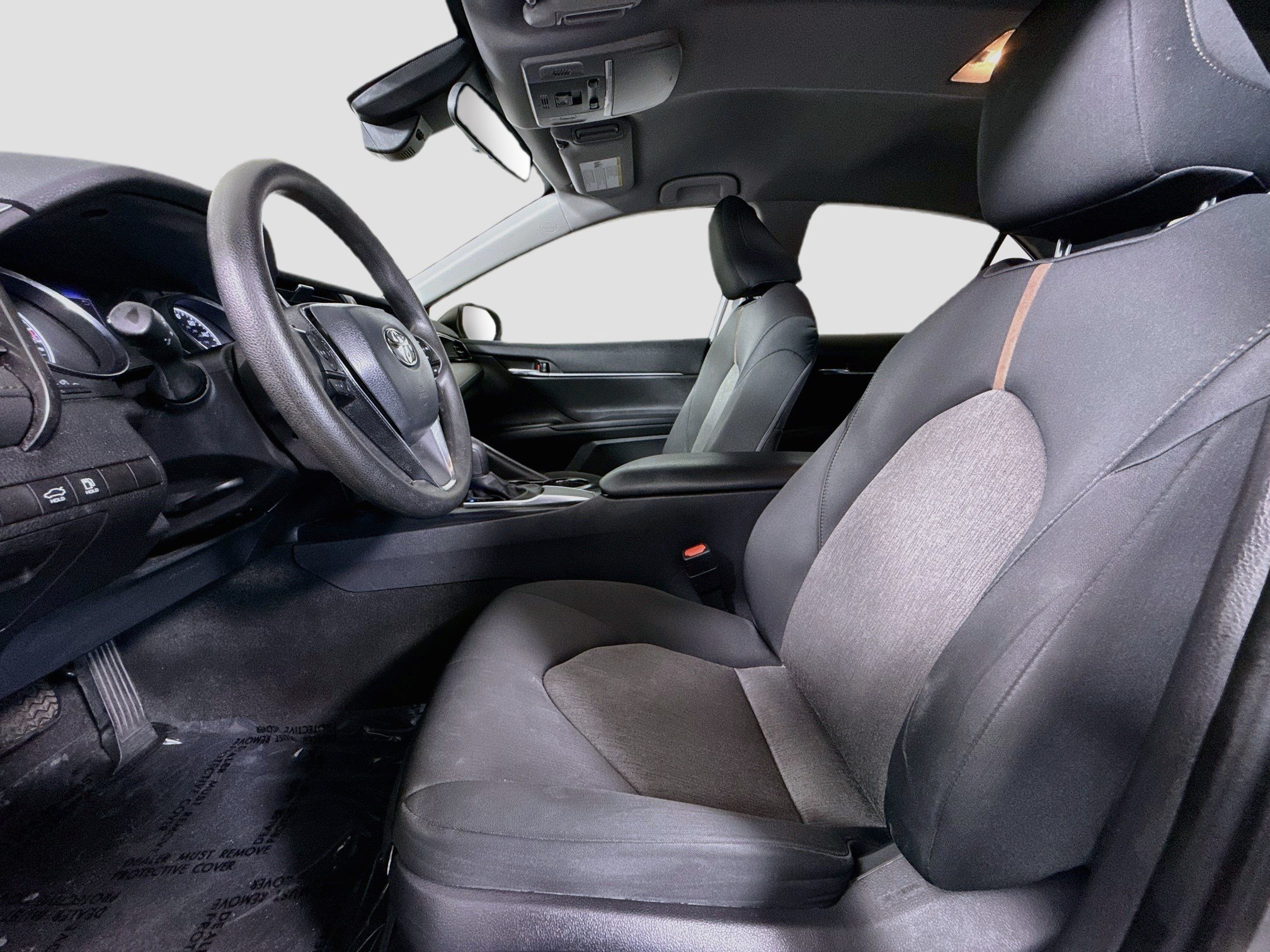 Used 2020 Toyota Camry LE FWD image 21