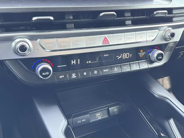 Used 2025 Kia Telluride LX image 30