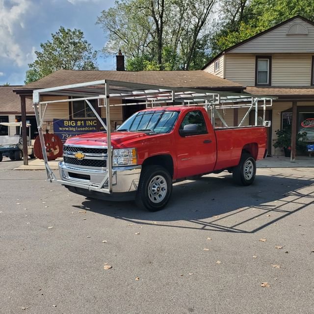 Used 2013 Chevrolet Silverado 3500 W/T RWD image 2