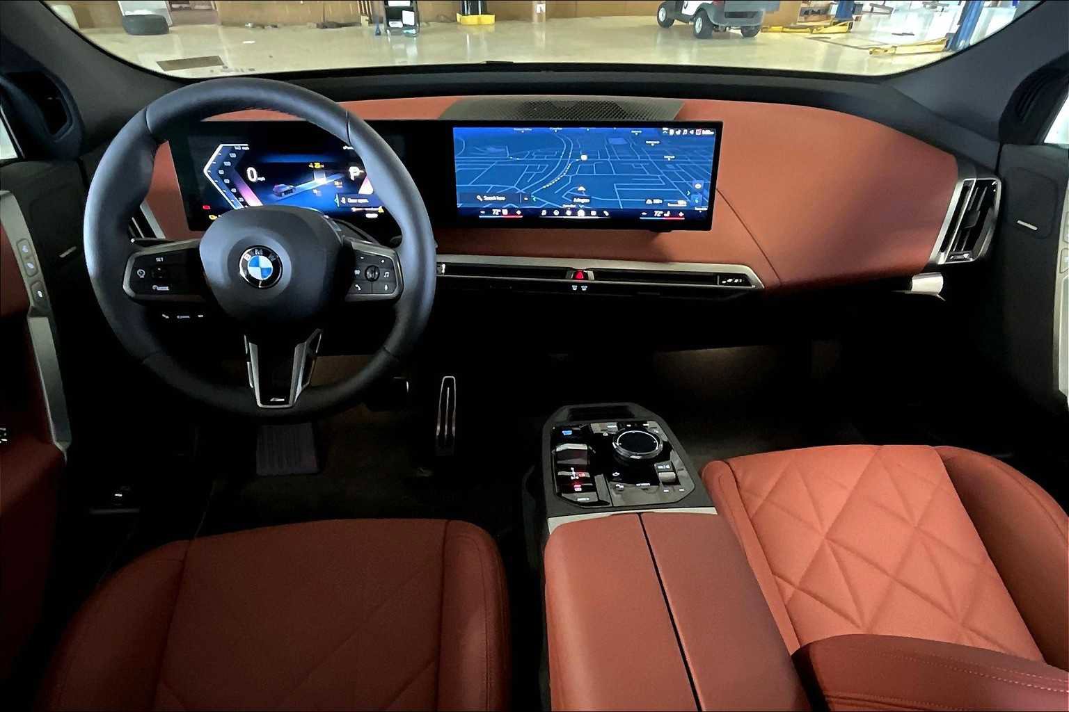 New 2026 BMW iX xDrive60 w/ M Sport Package image 5