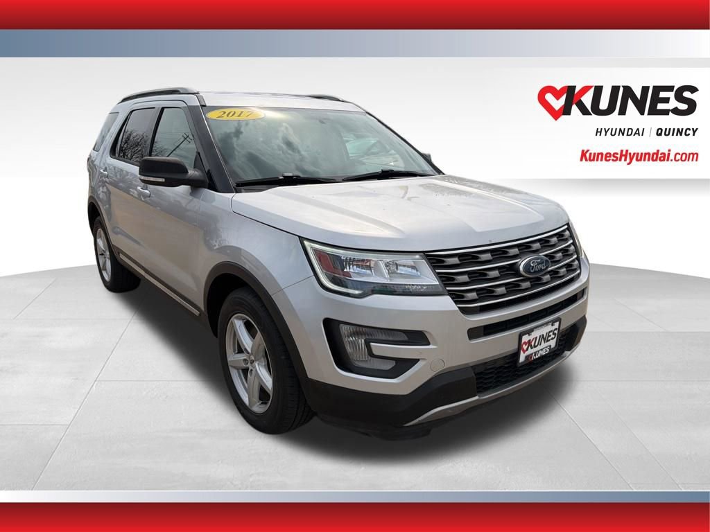 Used 2017 Ford Explorer XLT AWD/4WD image 1