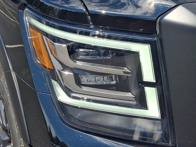 Certified 2023 Nissan Titan PRO-4X w/ Pro-4x Convenience Package AWD/4WD image 9