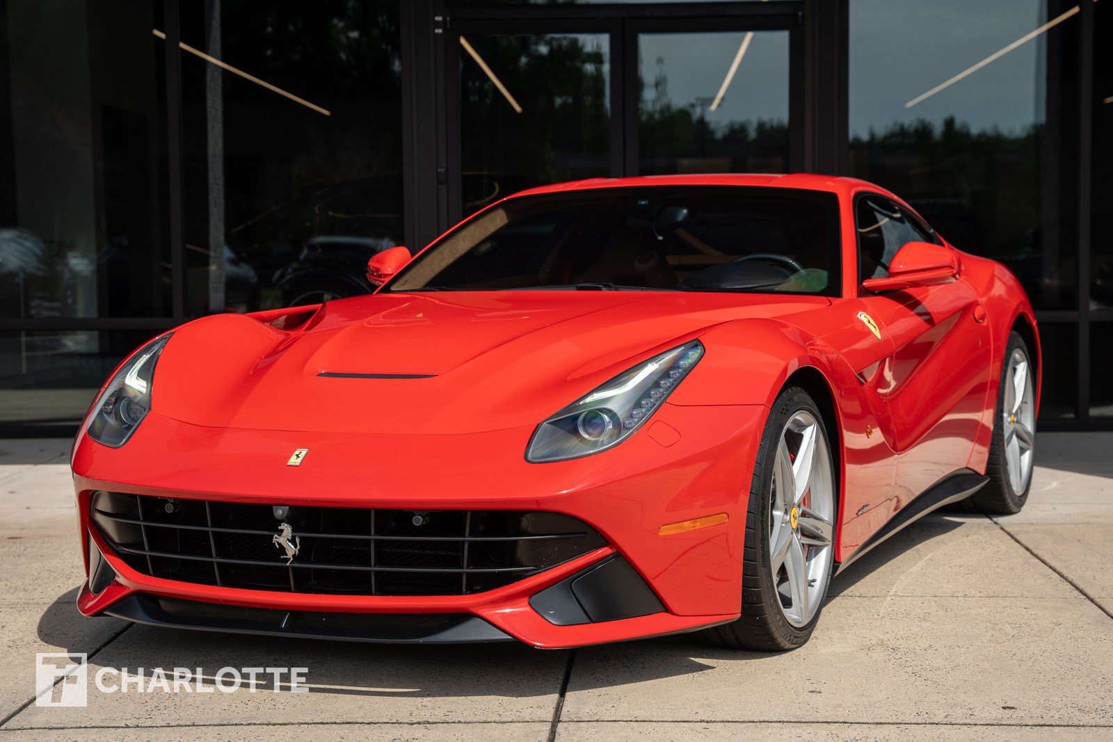 Used 2014 Ferrari F12 Berlinetta RWD image 8