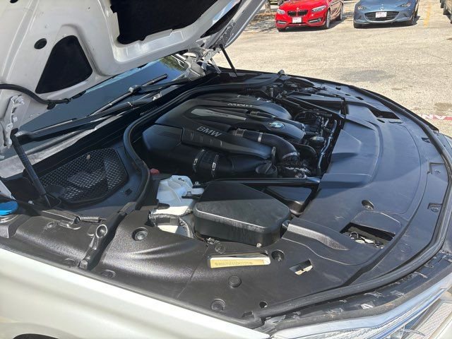 Used 2018 BMW 750i RWD image 68