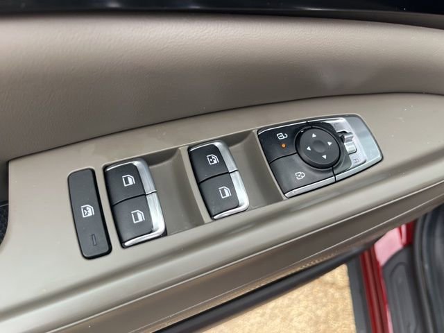 Used 2025 Kia Carnival image 12