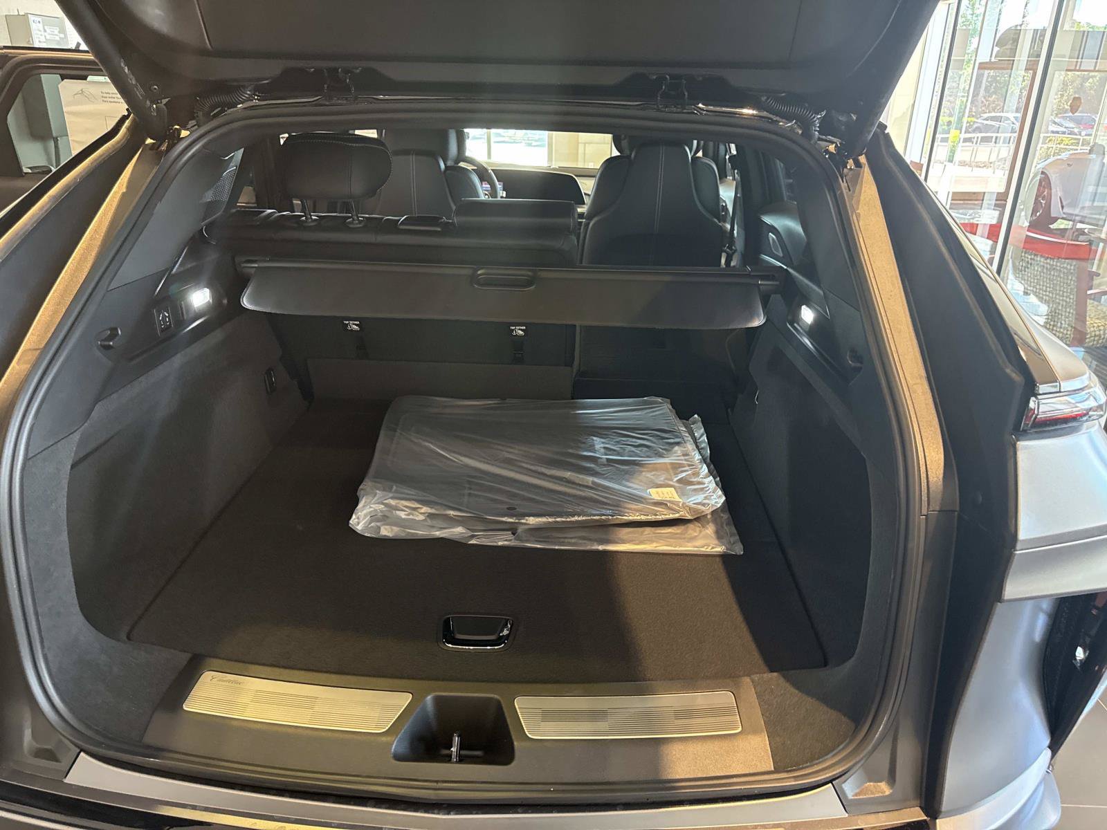 New 2026 Cadillac Lyriq V AWD/4WD image 12