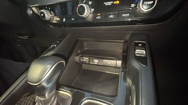 Used 2020 Kia Telluride S image 21