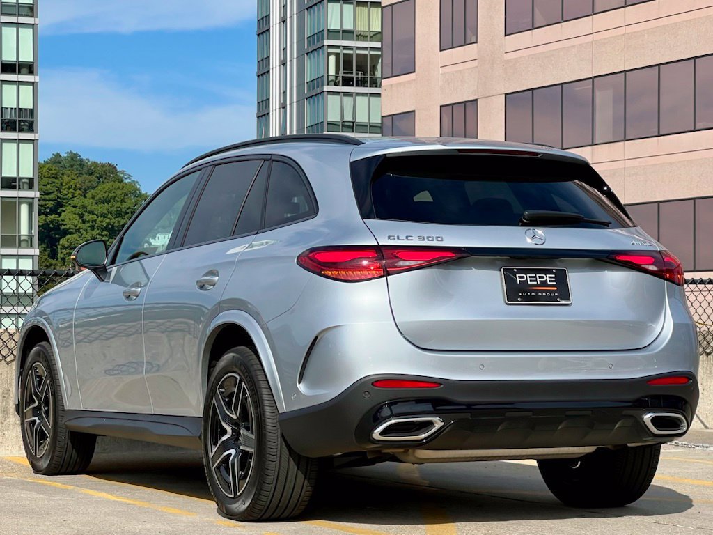 Certified 2026 Mercedes-Benz GLC 300 4MATIC image 5
