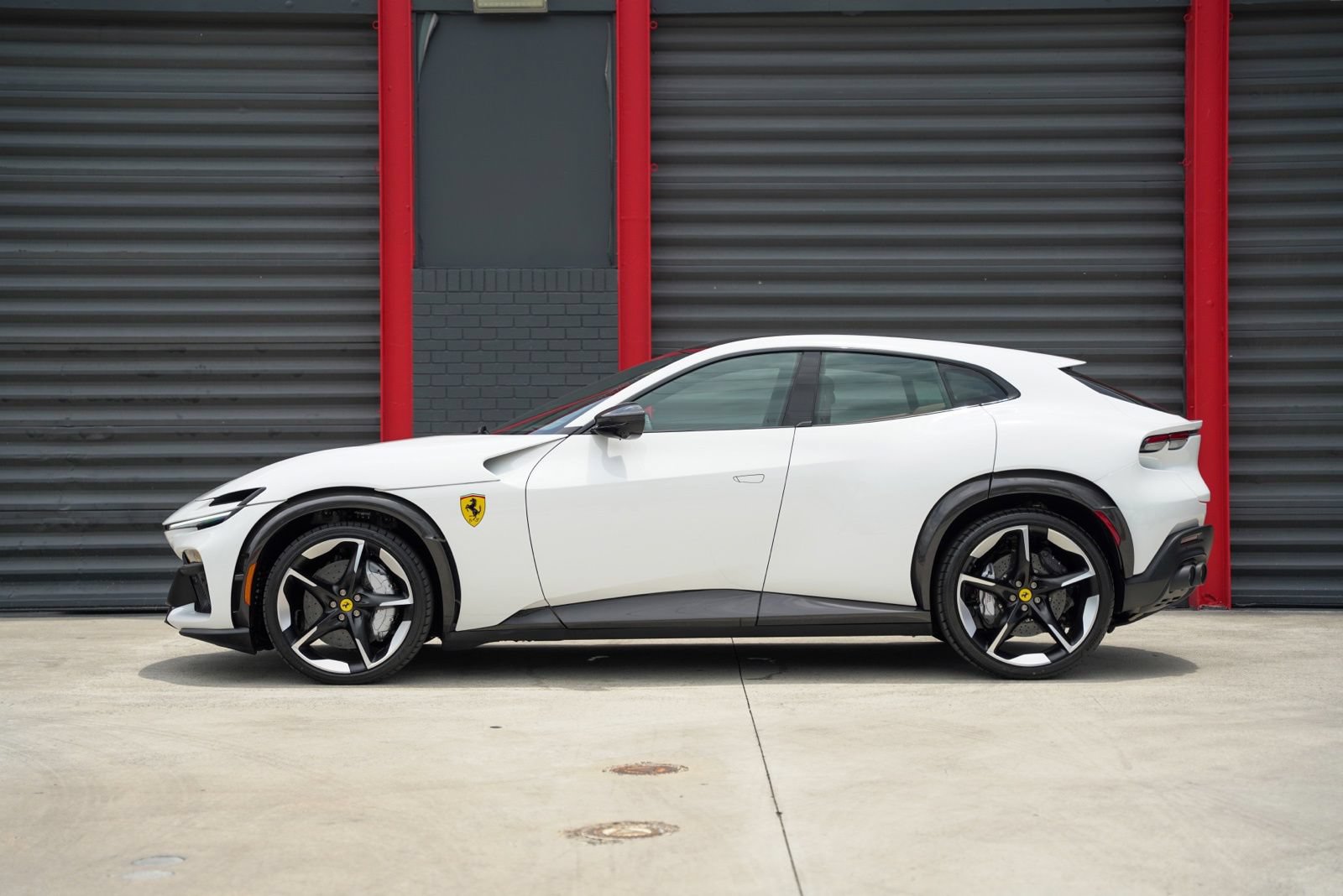 Used 2025 Ferrari Purosangue AWD/4WD image 11