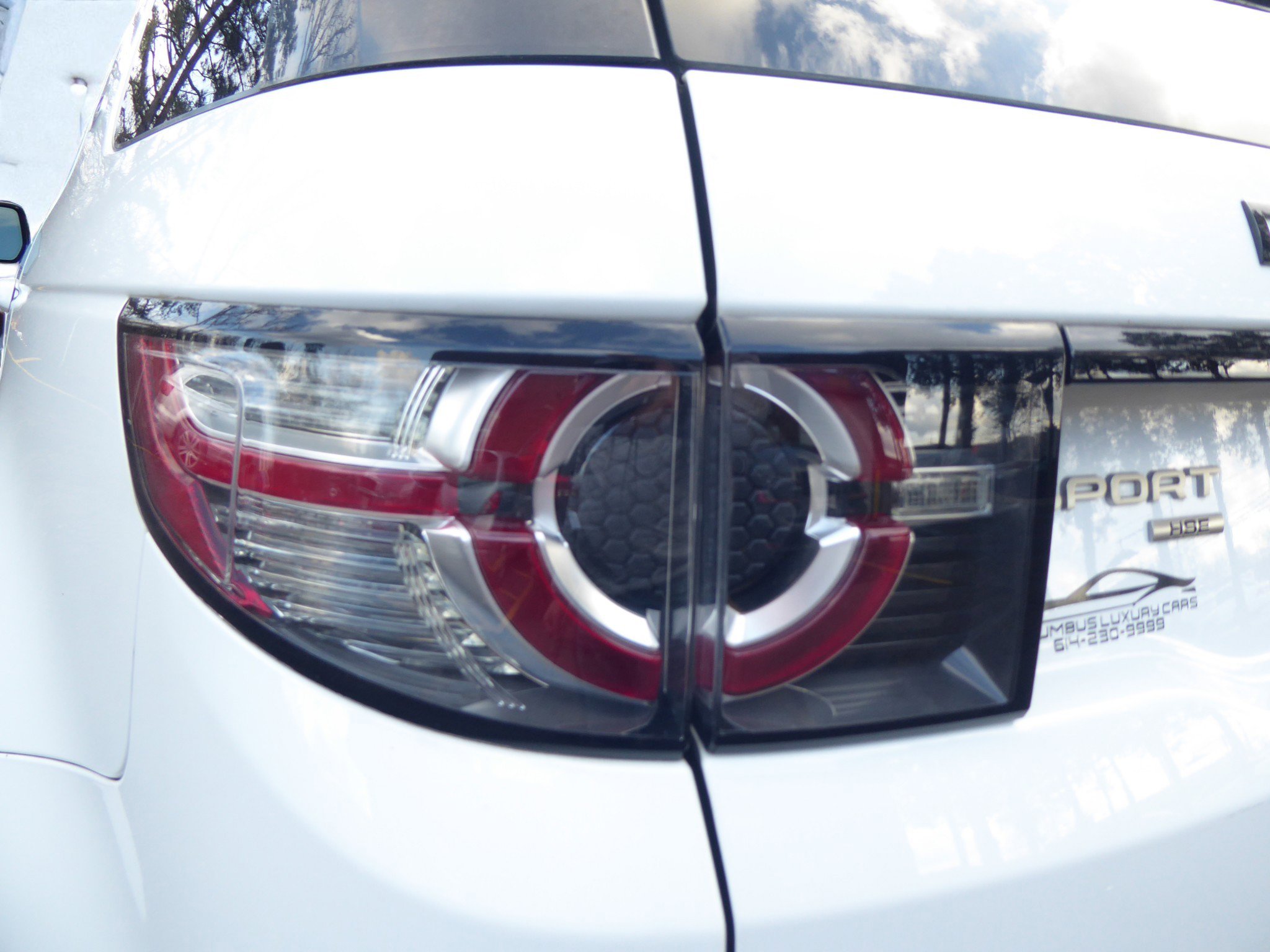 Used 2018 Land Rover Discovery Sport HSE image 23