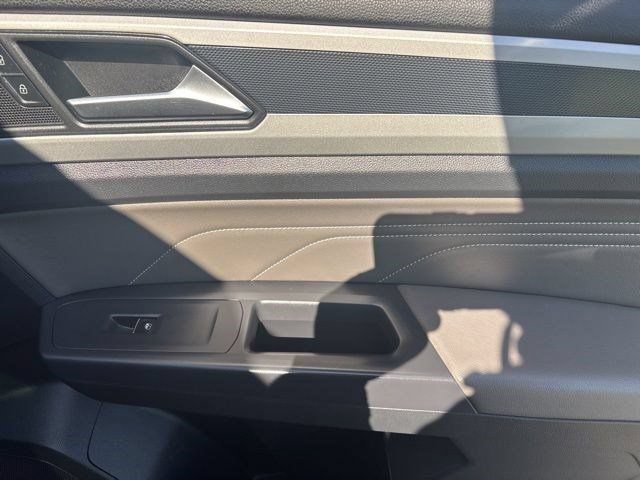 Used 2021 Volkswagen Atlas Cross Sport SEL Premium R-Line AWD/4WD image 42