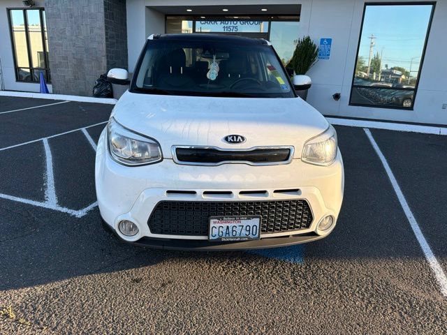 Used 2016 Kia Soul ! w/ Premium Package FWD image 2