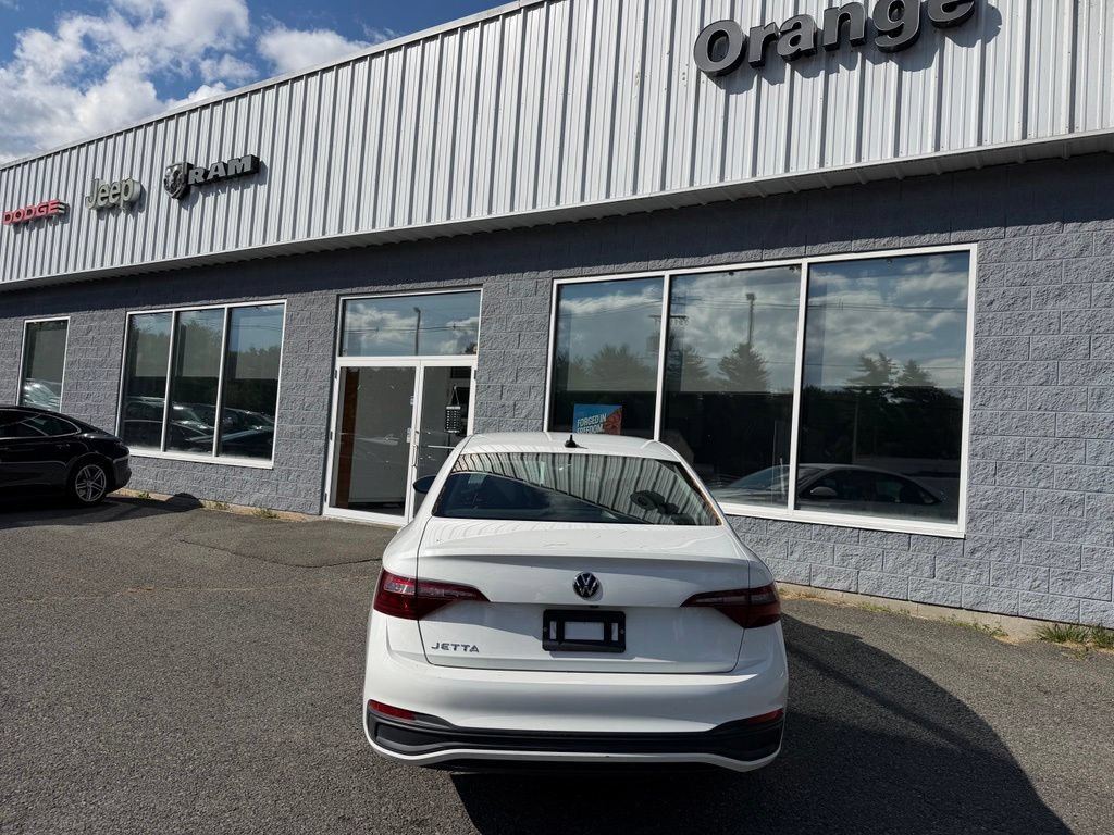 Used 2022 Volkswagen Jetta S FWD image 4