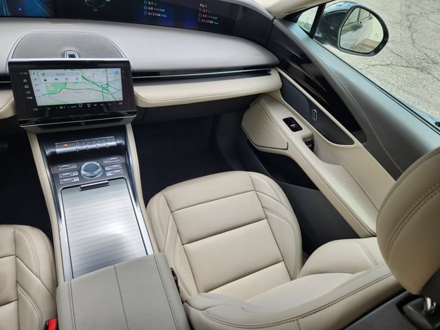Certified 2025 Lincoln Nautilus Premier AWD/4WD image 14