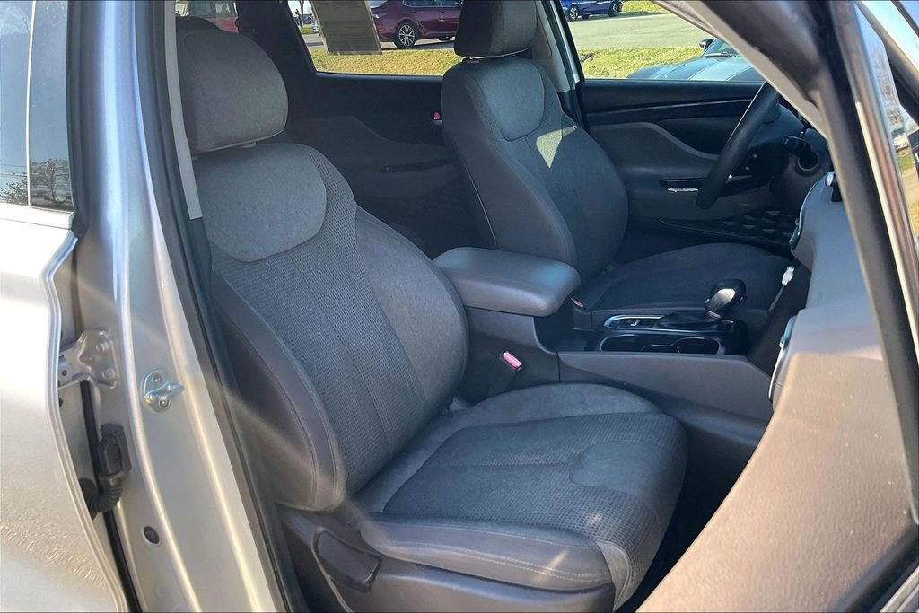 Used 2019 Hyundai Santa Fe SEL image 7