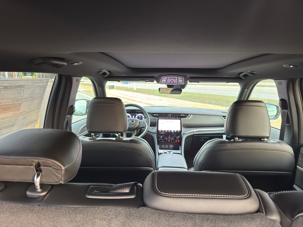 New 2025 Jeep Grand Cherokee Limited AWD/4WD image 12