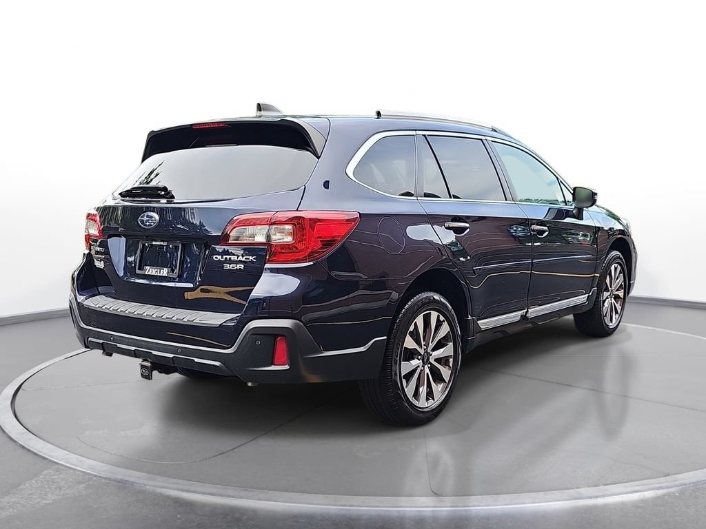Used 2018 Subaru Outback 3.6R Touring w/ Popular Package #3 AWD/4WD image 5
