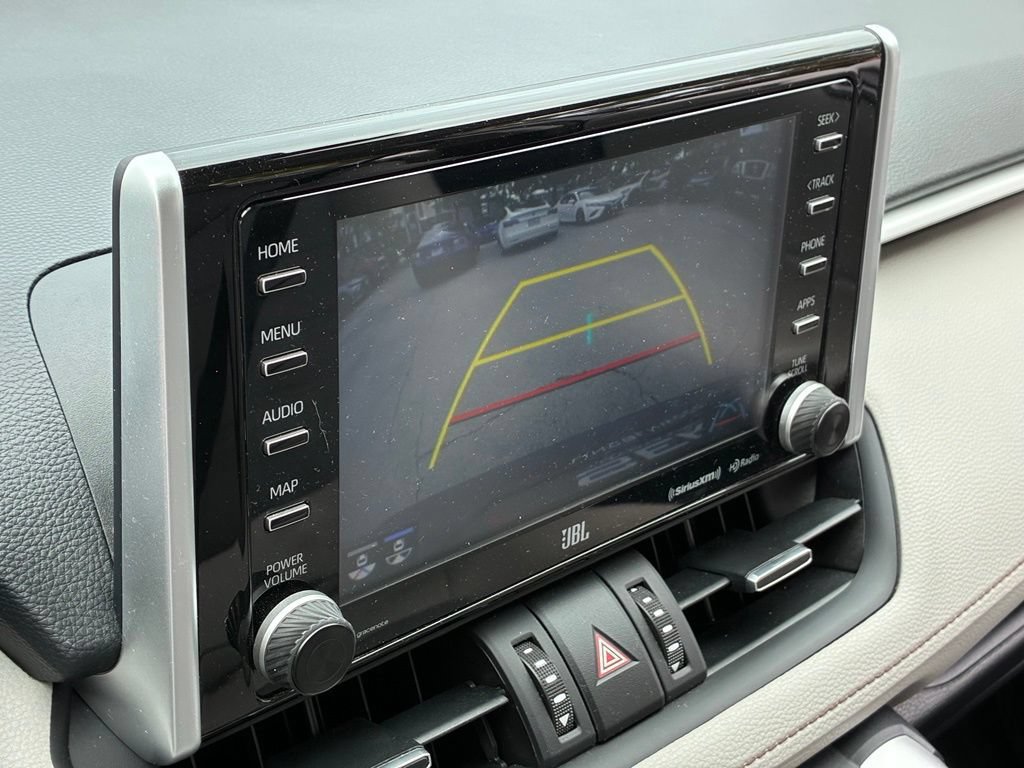 Used 2021 Toyota RAV4 XLE Premium FWD image 5