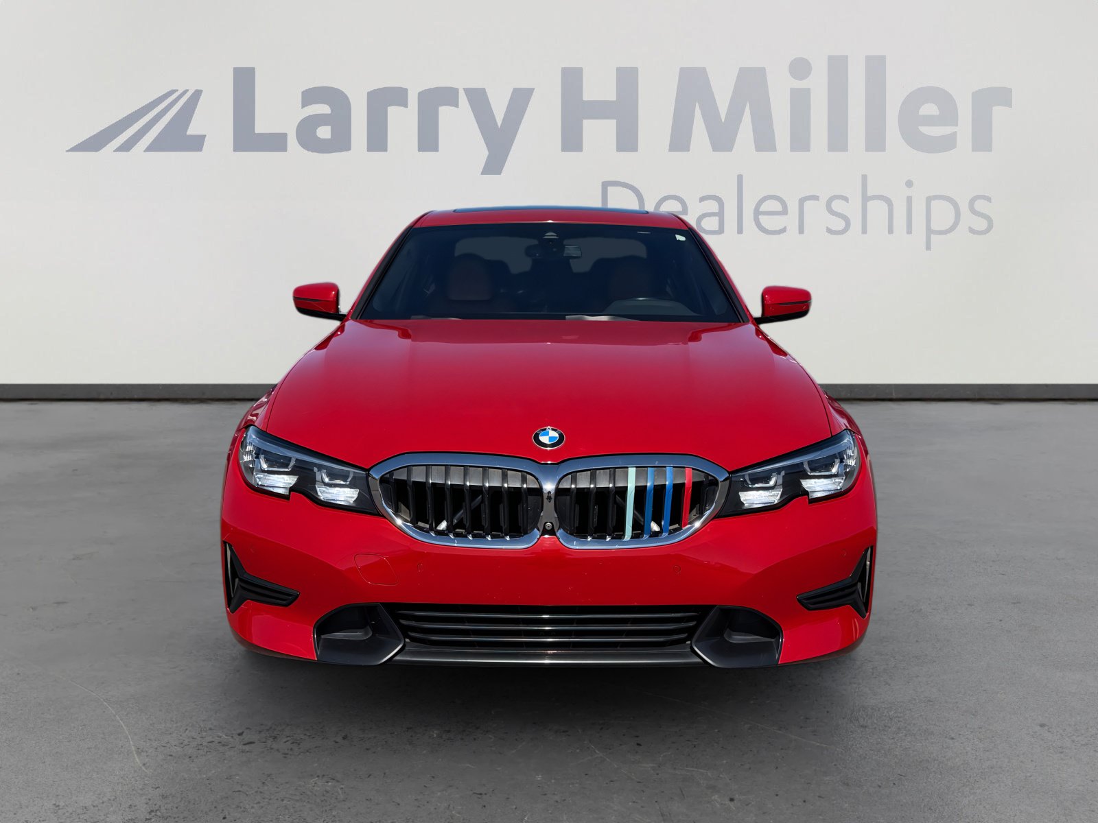 Used 2020 BMW 330i Sedan w/ Parking Assistance Package RWD image 8