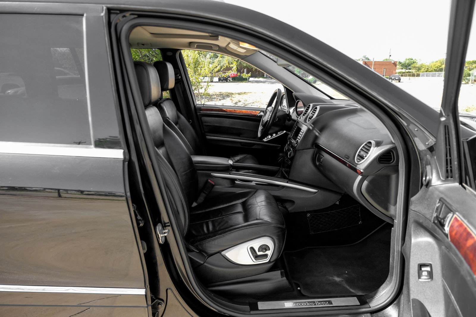 Used 2008 Mercedes-Benz GL 550 4MATIC image 35