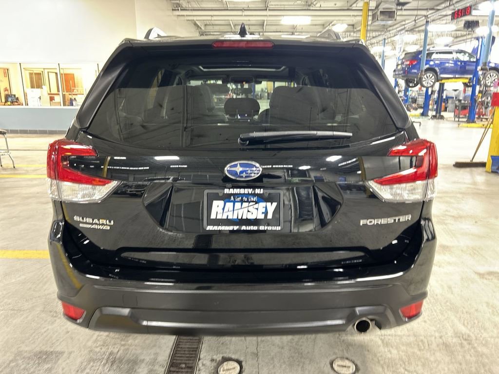 Used 2019 Subaru Forester Limited image 26