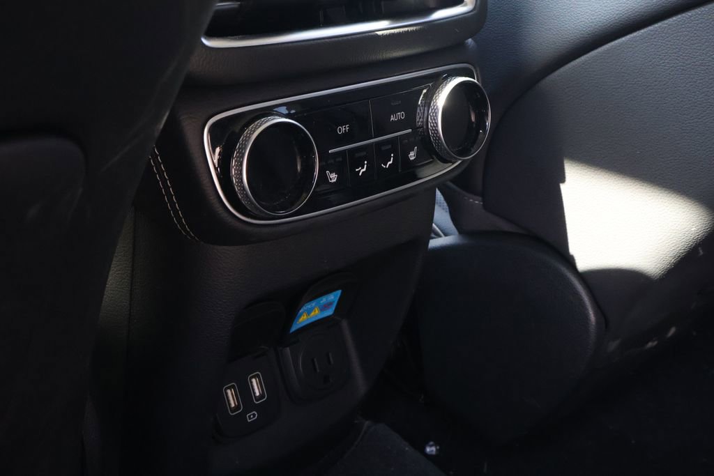 Used 2024 Genesis GV80 2.5T w/ Prestige Package AWD/4WD image 38