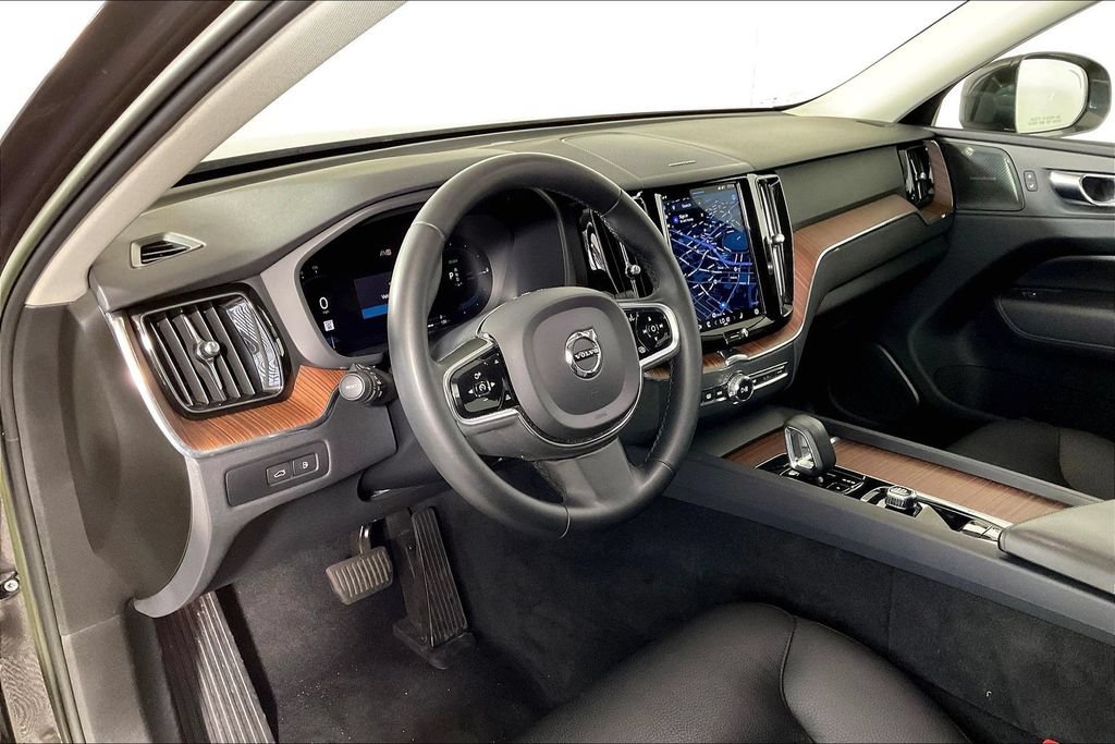 Used 2023 Volvo XC60 T8 Plus AWD/4WD image 14