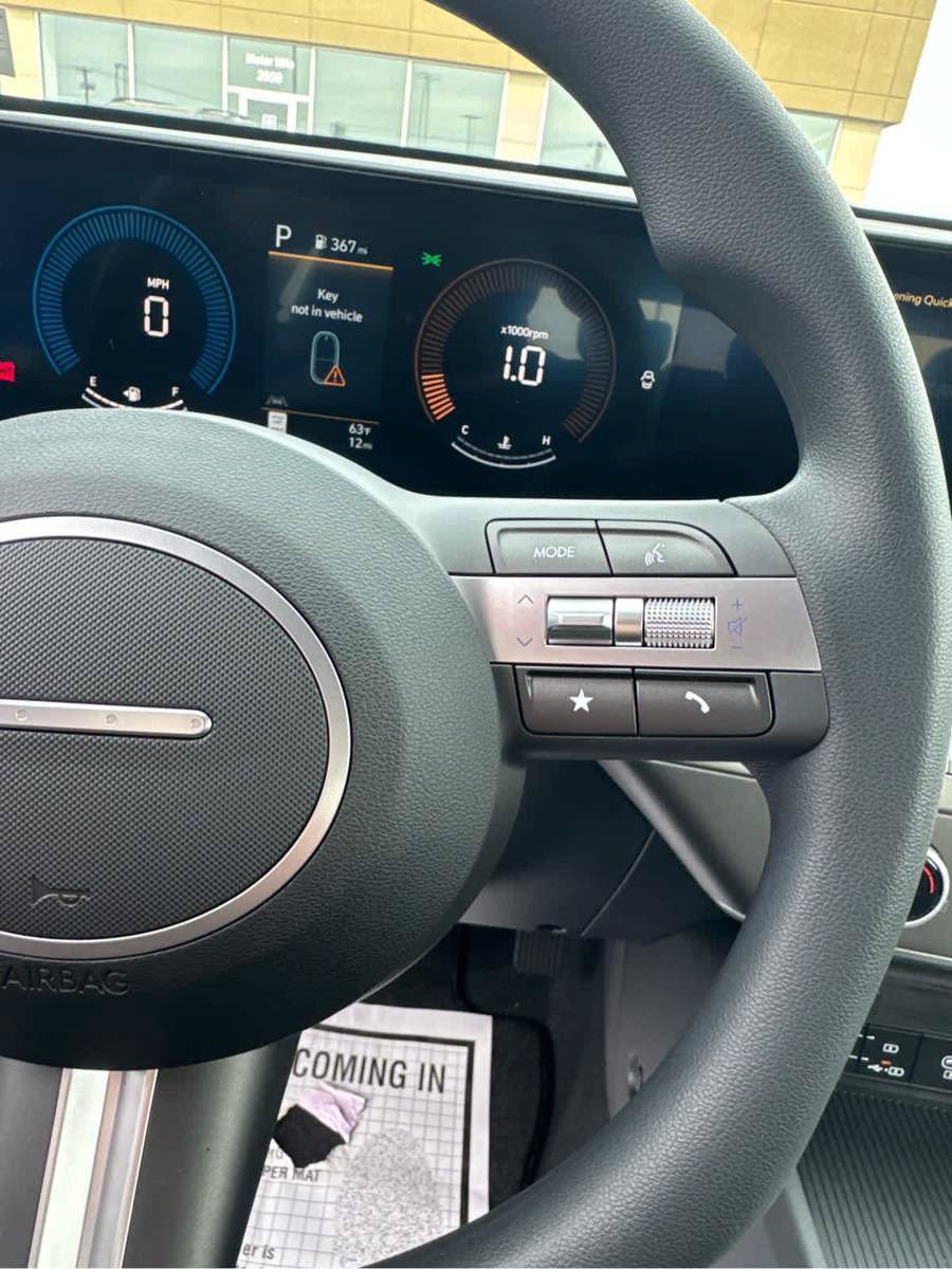 New 2027 Hyundai Kona SE AWD/4WD image 23