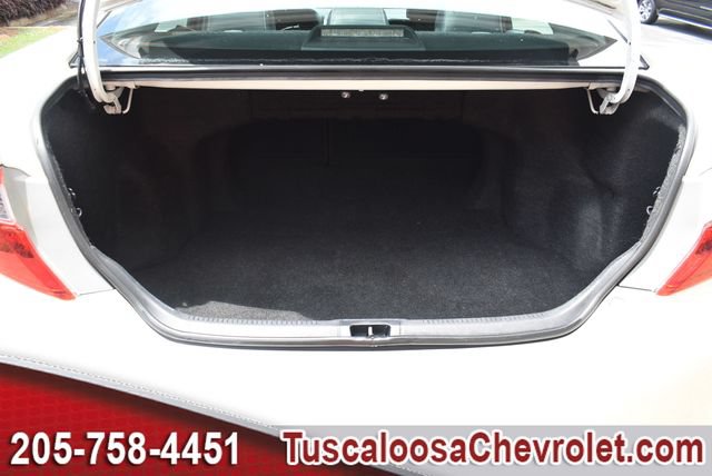 Used 2014 Toyota Camry SE FWD image 9