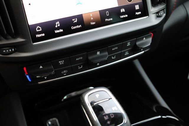 New 2024 Maserati Levante GT Ultima image 21