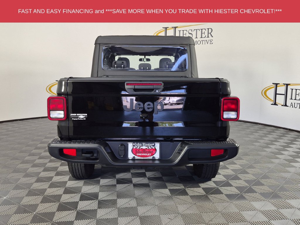 Used 2025 Jeep Gladiator Sport AWD/4WD image 6