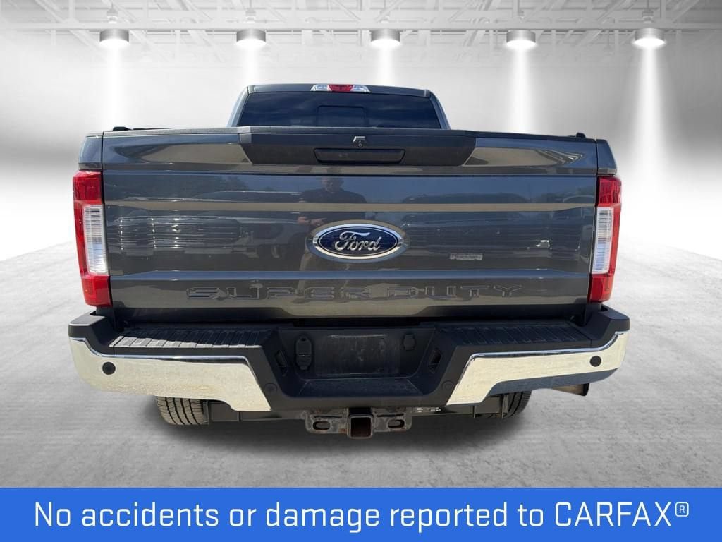 Used 2019 Ford F250 XLT w/ XLT Value Package AWD/4WD image 4