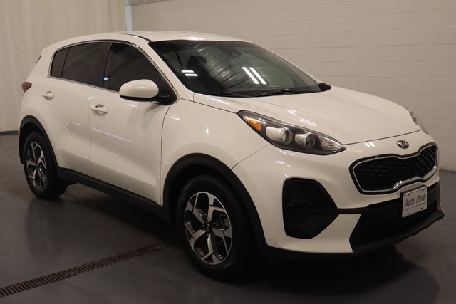 Used 2021 Kia Sportage LX image 2