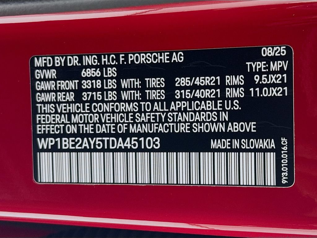 New 2026 Porsche Cayenne E-Hybrid Coupe AWD/4WD image 34
