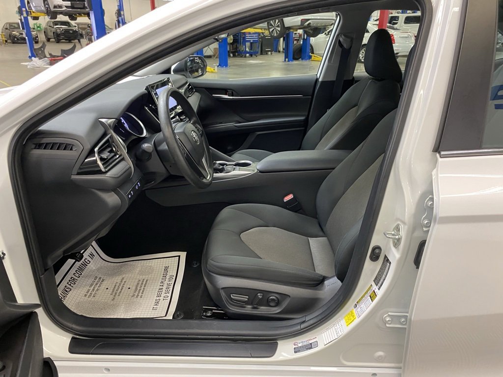 Used 2024 Toyota Camry LE image 30