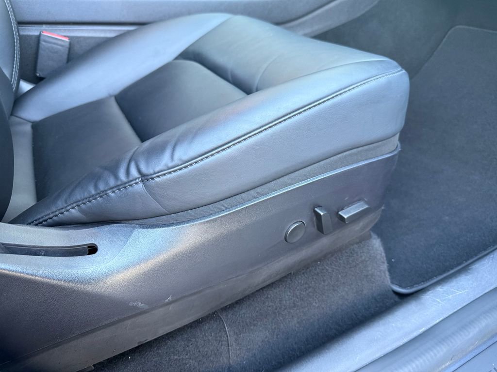 Used 2020 Tesla Model Y Long Range image 20