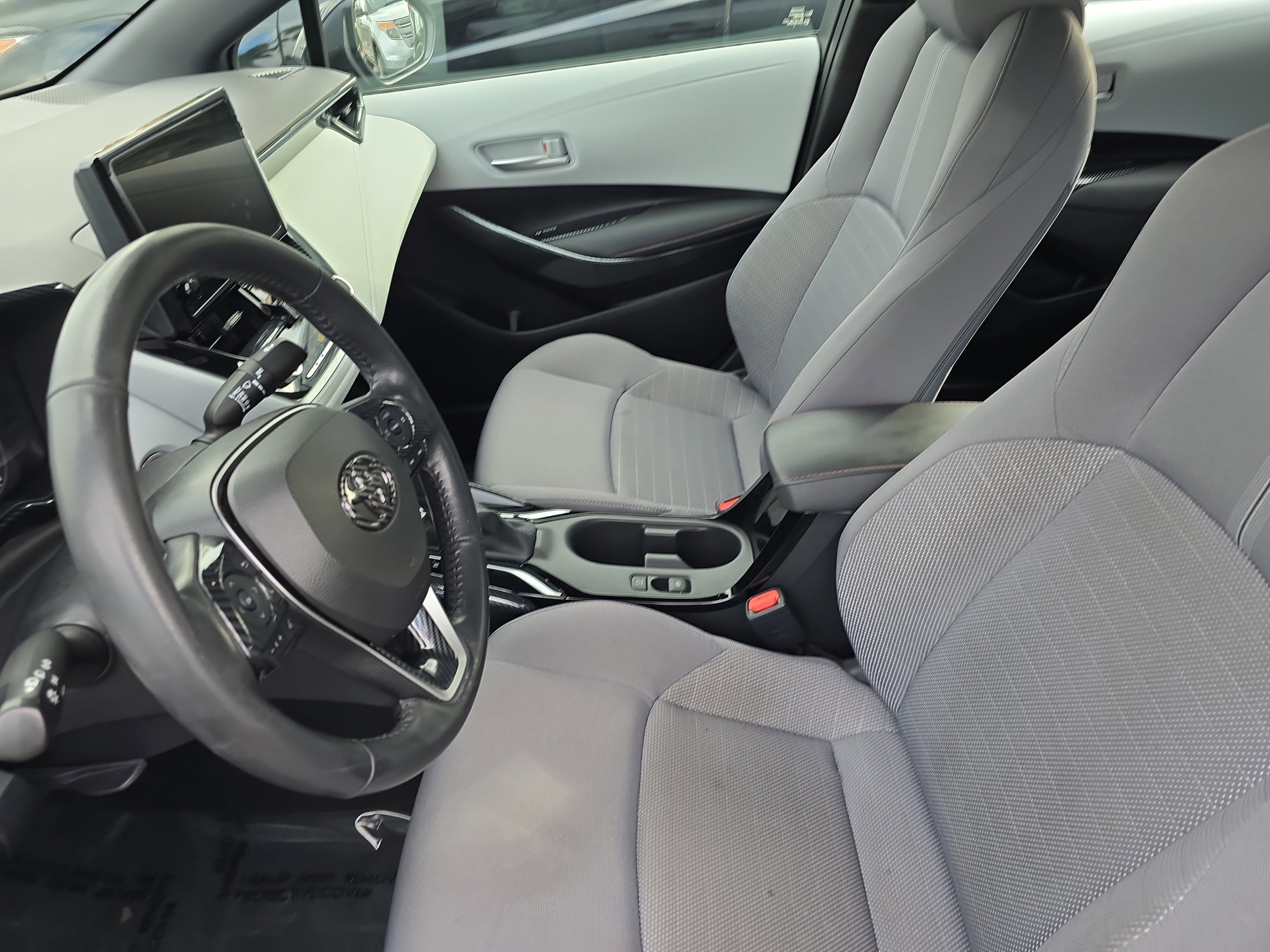 Used 2023 Toyota Corolla SE image 19